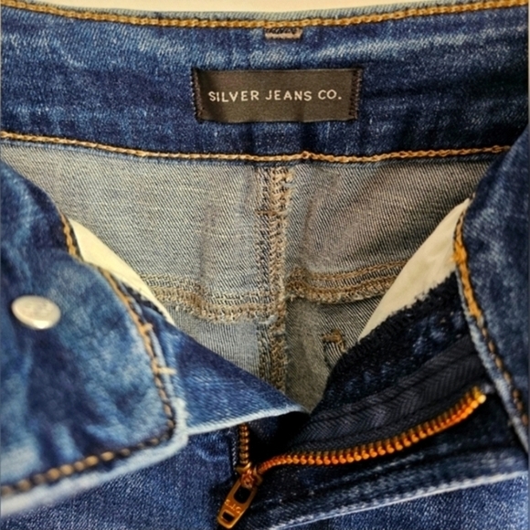 🇨🇦 Silver Jeans Suki Curvy Denim Bermuda Shorts - Picture 7 of 16